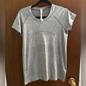 Lululemon top